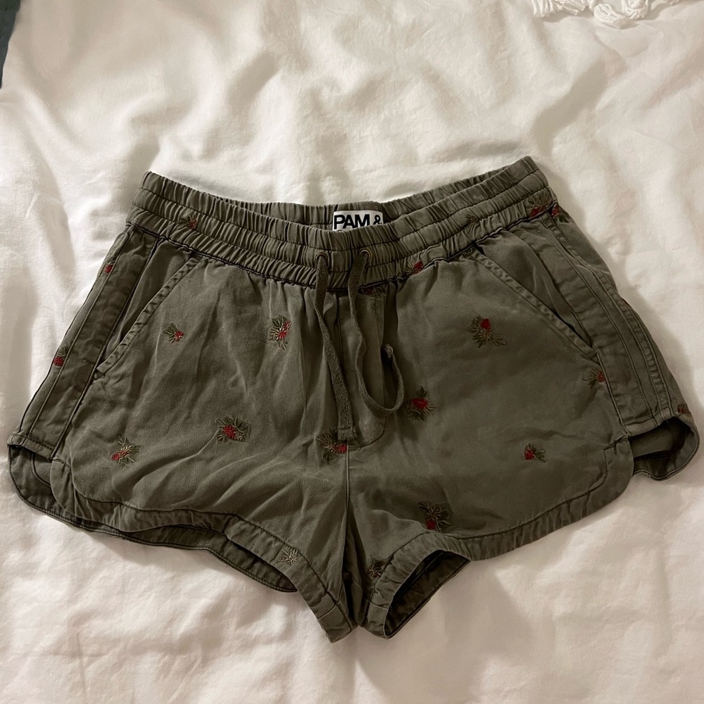 Pam & Gela army green shorts with flowers